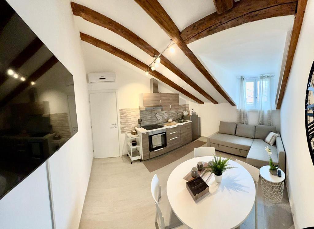 Perfect Stay Apartments Трієст Екстер'єр фото